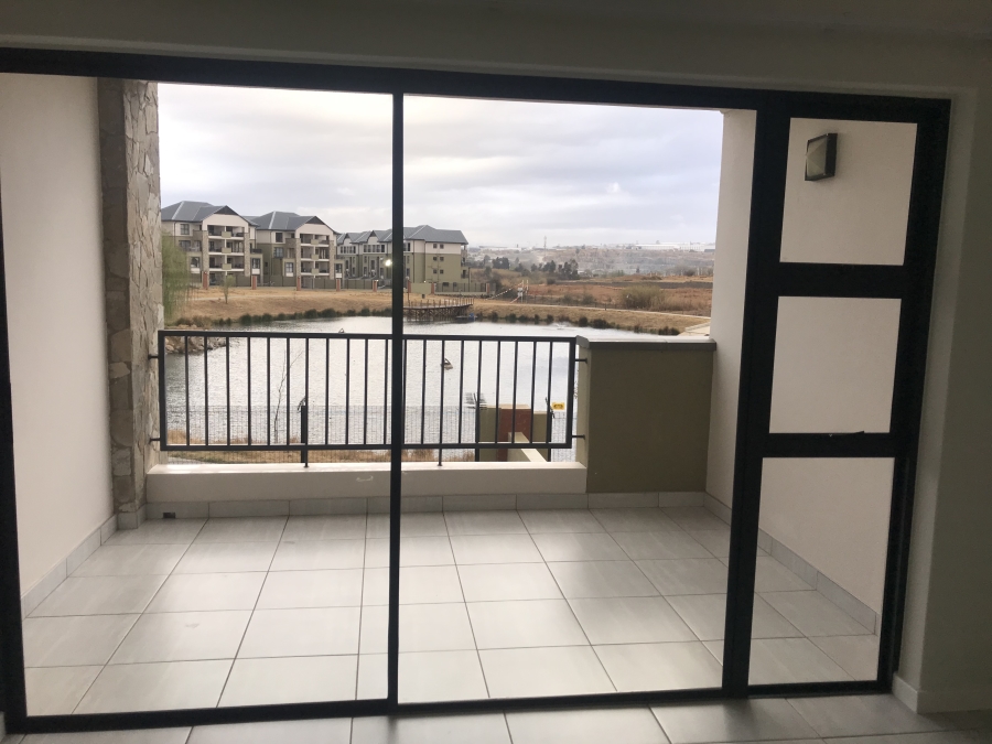 To Let 2 Bedroom Property for Rent in Waterfall Gauteng