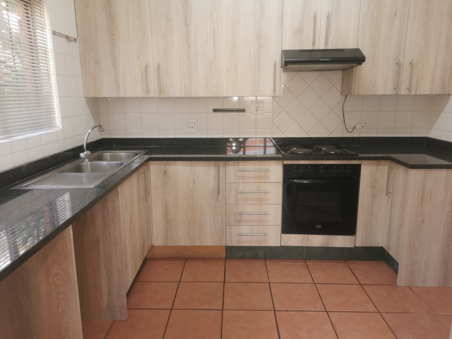 3 Bedroom Property for Sale in Little Falls Gauteng