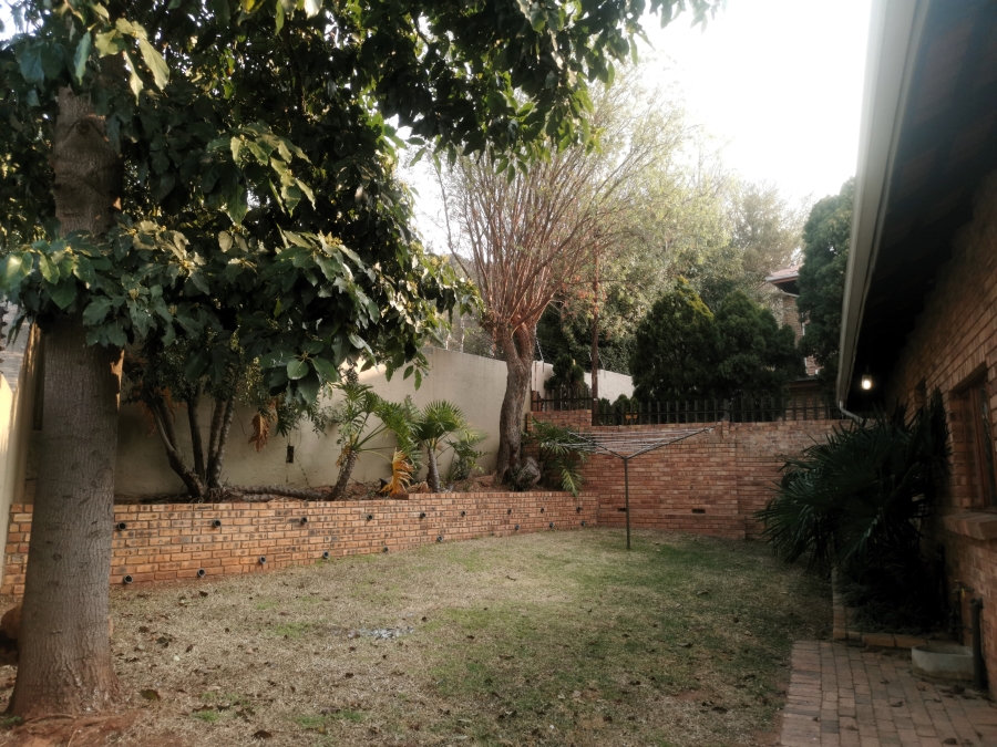 3 Bedroom Property for Sale in Little Falls Gauteng