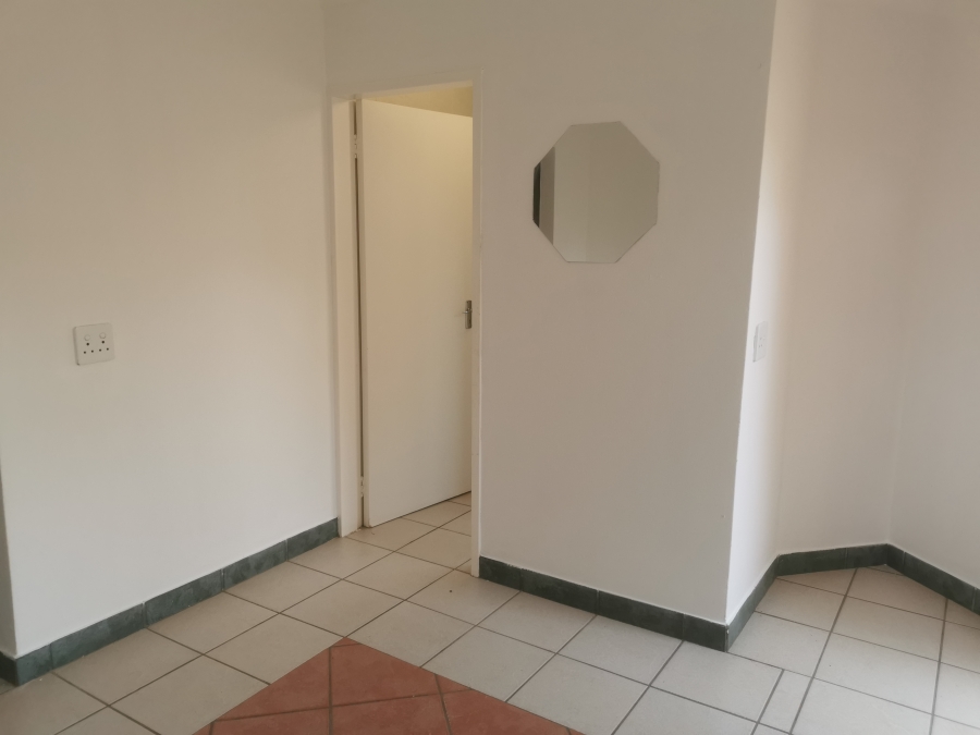 3 Bedroom Property for Sale in Little Falls Gauteng