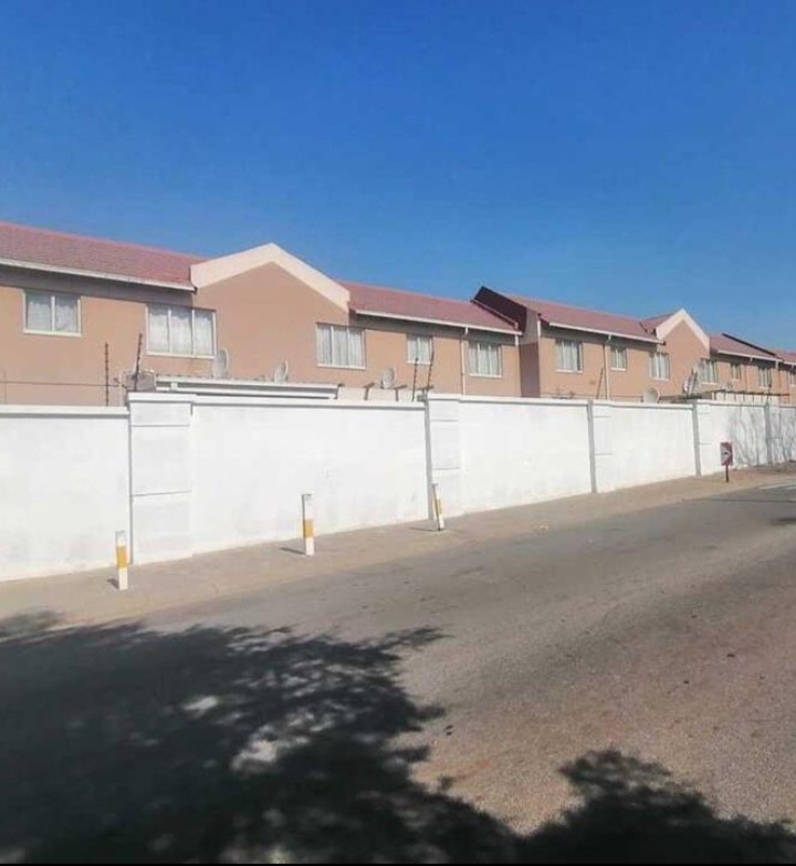 3 Bedroom Property for Sale in Bramley View Gauteng