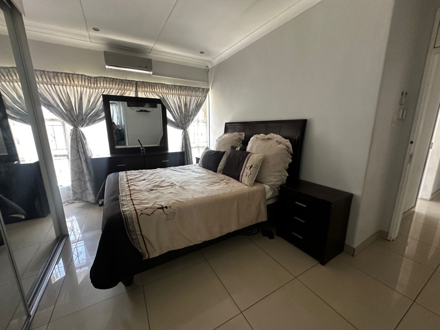 To Let 4 Bedroom Property for Rent in Gillview Gauteng