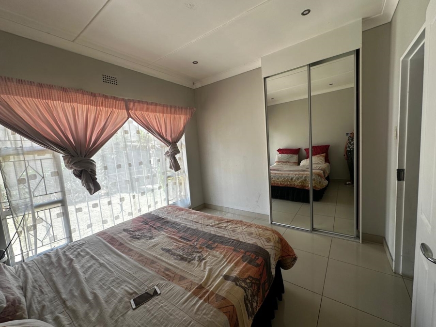 To Let 4 Bedroom Property for Rent in Gillview Gauteng