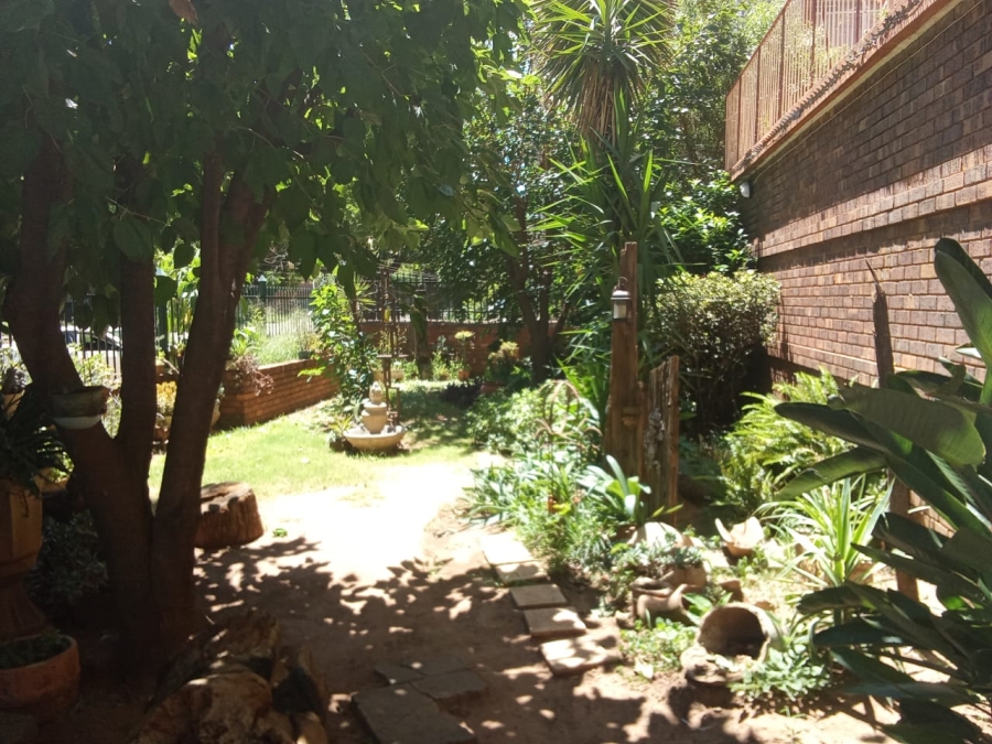 3 Bedroom Property for Sale in Sunnyside Gauteng