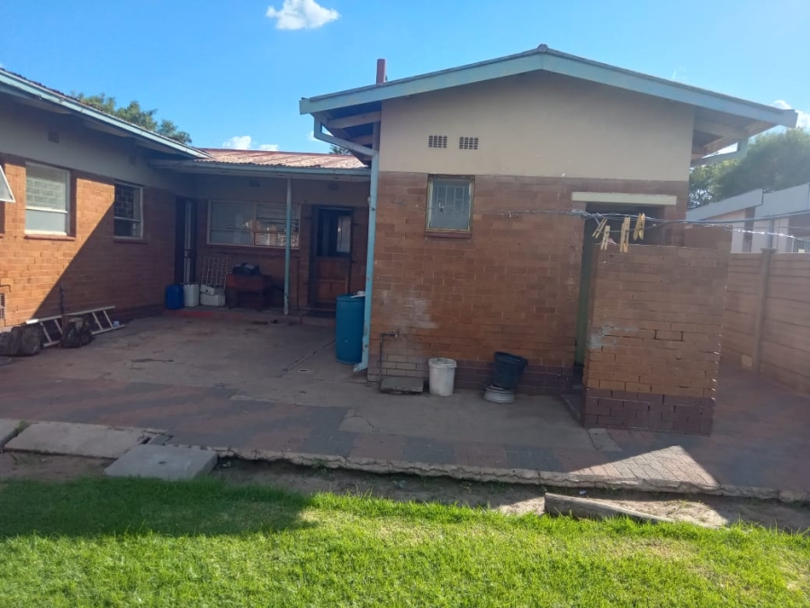 4 Bedroom Property for Sale in Vanderbijlpark CE 3 Gauteng