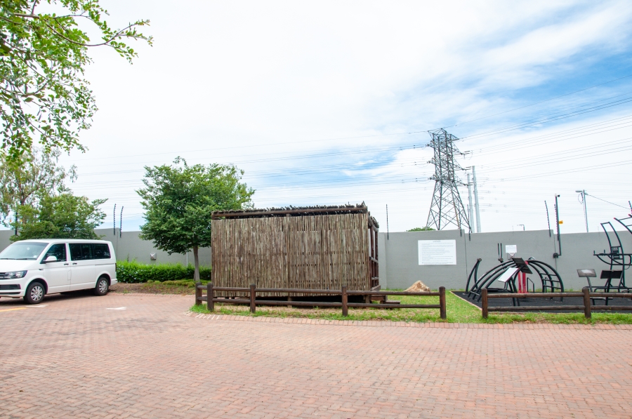 2 Bedroom Property for Sale in Barbeque Downs Gauteng