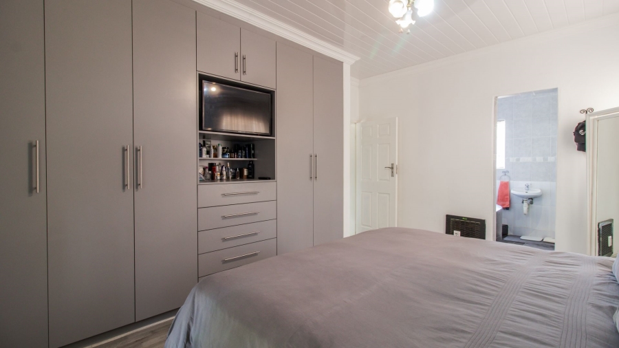 3 Bedroom Property for Sale in Brackendowns Gauteng