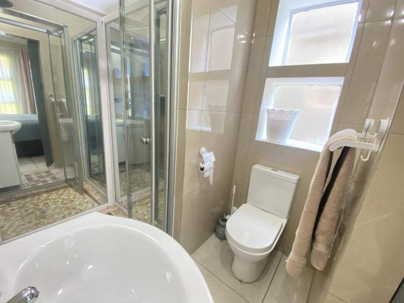 3 Bedroom Property for Sale in Mulbarton Gauteng