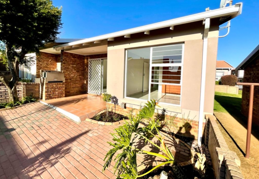 2 Bedroom Property for Sale in Liefde en Vrede Gauteng