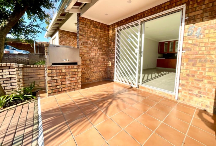 2 Bedroom Property for Sale in Liefde en Vrede Gauteng