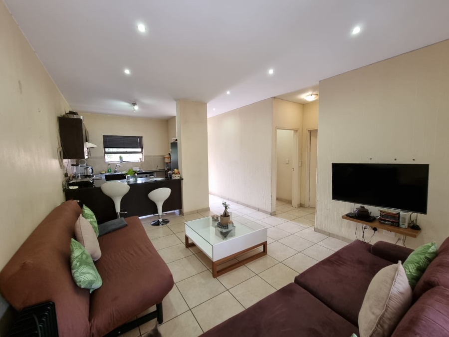 2 Bedroom Property for Sale in Mulbarton Gauteng