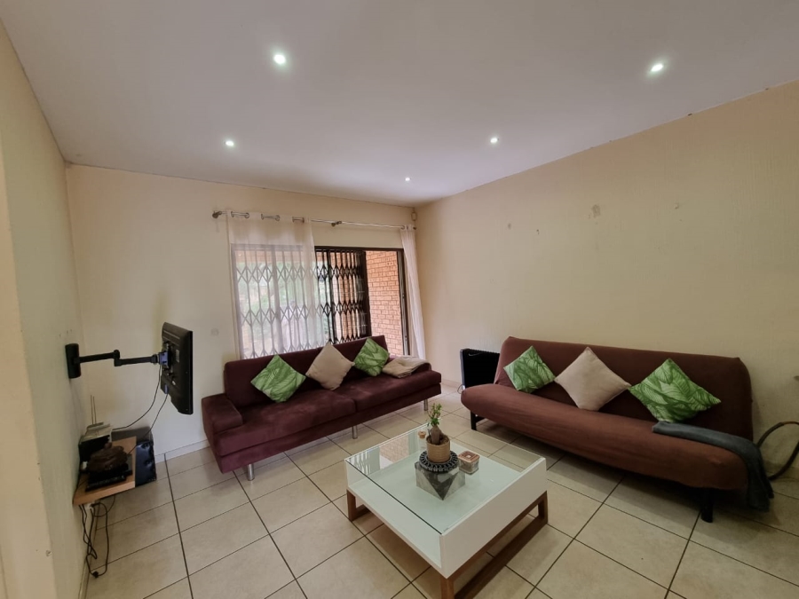2 Bedroom Property for Sale in Mulbarton Gauteng