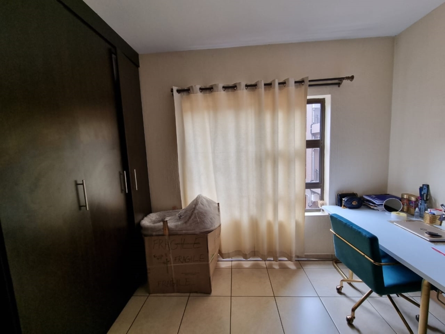 2 Bedroom Property for Sale in Mulbarton Gauteng
