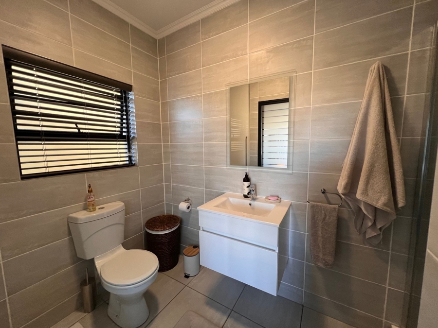 3 Bedroom Property for Sale in Waterfall Gauteng