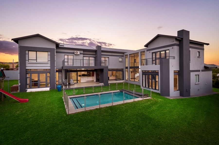 4 Bedroom Property for Sale in Waterfall Country Estate Gauteng