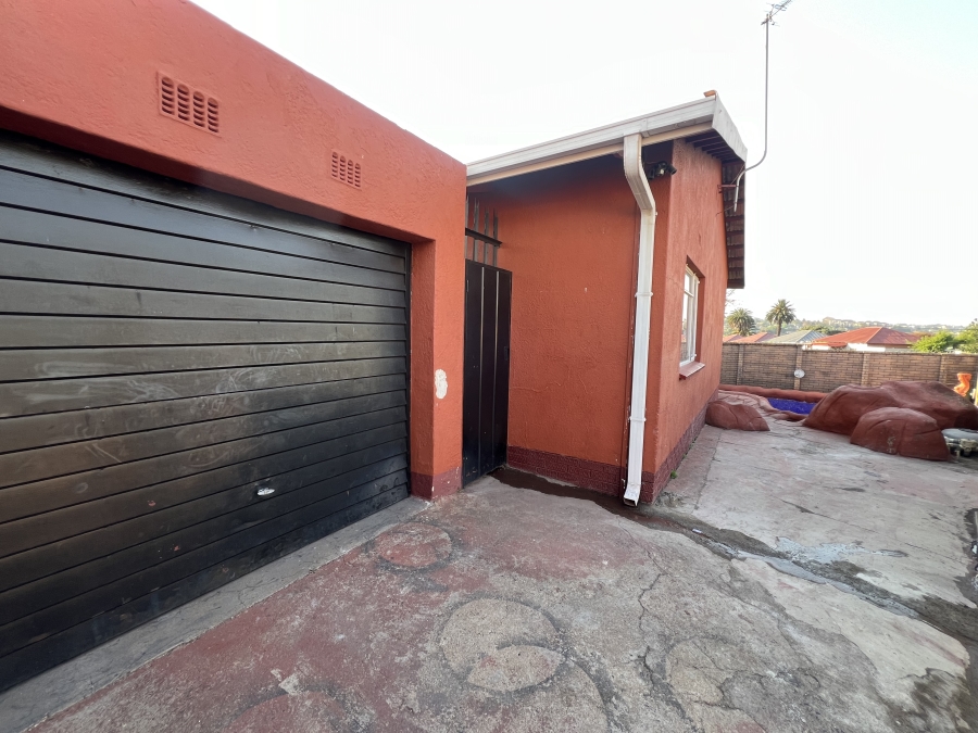 5 Bedroom Property for Sale in Newlands Gauteng