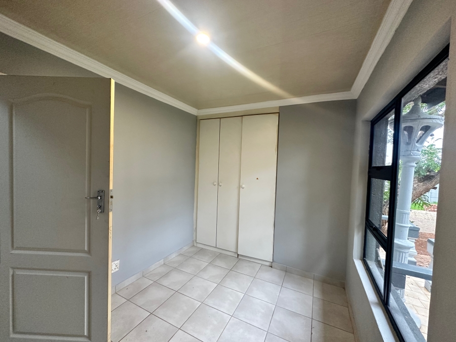 4 Bedroom Property for Sale in Heuweloord Gauteng