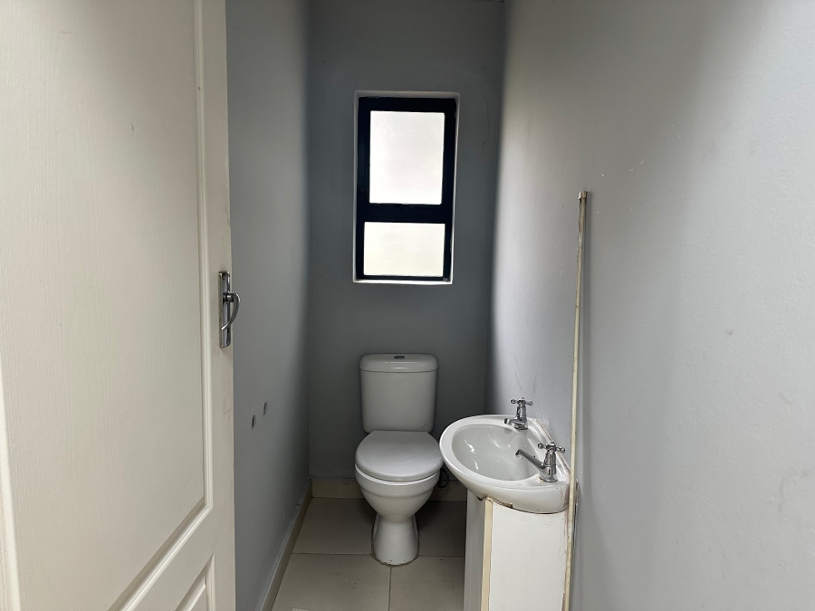 4 Bedroom Property for Sale in Heuweloord Gauteng