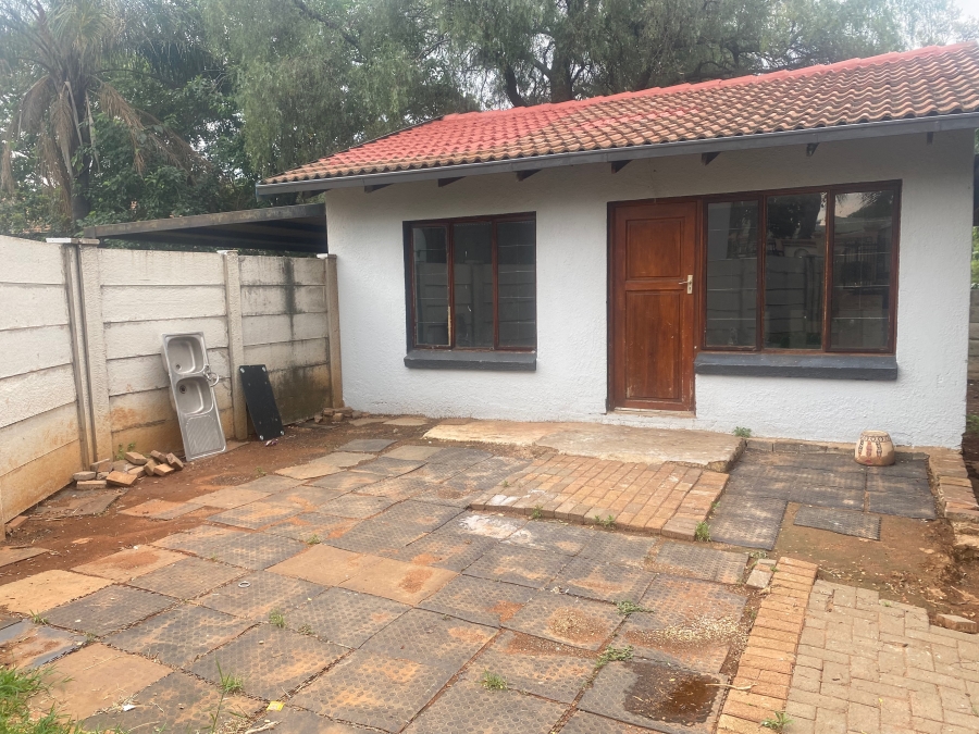 4 Bedroom Property for Sale in Heuweloord Gauteng