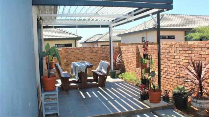 To Let 4 Bedroom Property for Rent in Aldarapark Gauteng