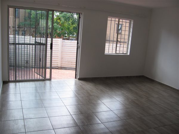 To Let 2 Bedroom Property for Rent in Sundowner Gauteng