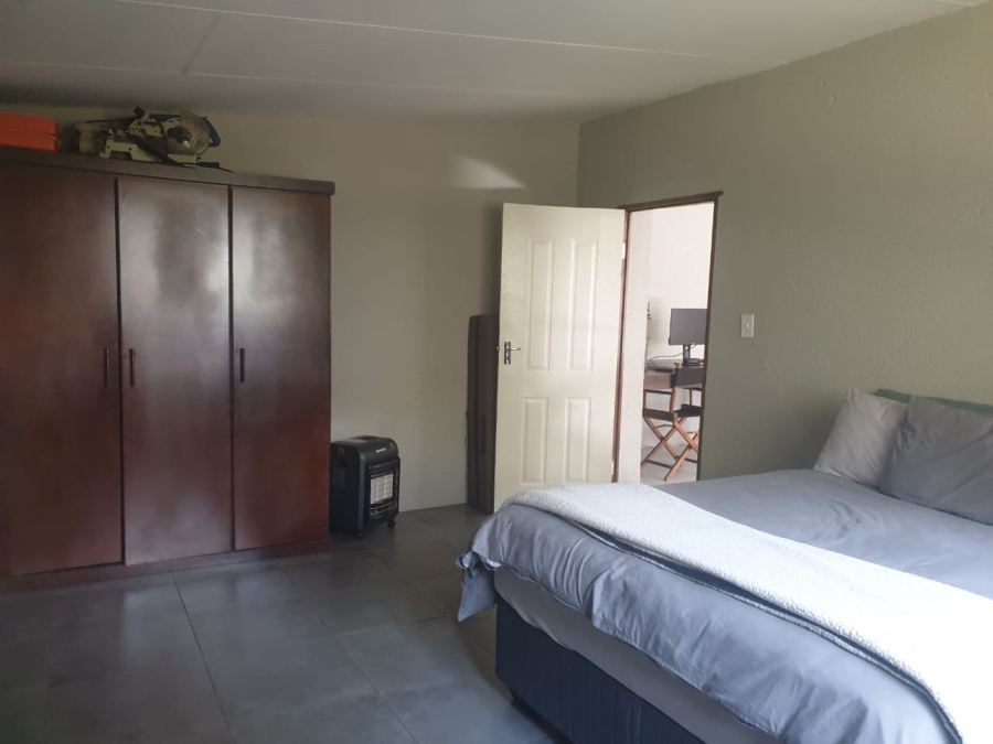 To Let 1 Bedroom Property for Rent in Rietfontein A H Gauteng