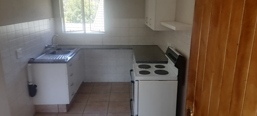 To Let 1 Bedroom Property for Rent in Florida Glen Gauteng