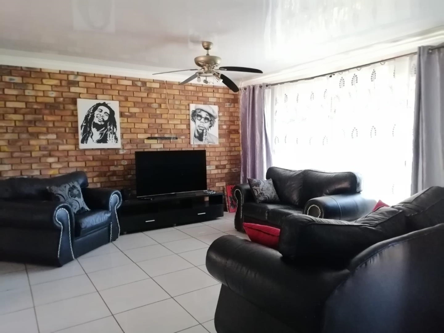 3 Bedroom Property for Sale in Theresa Park Gauteng