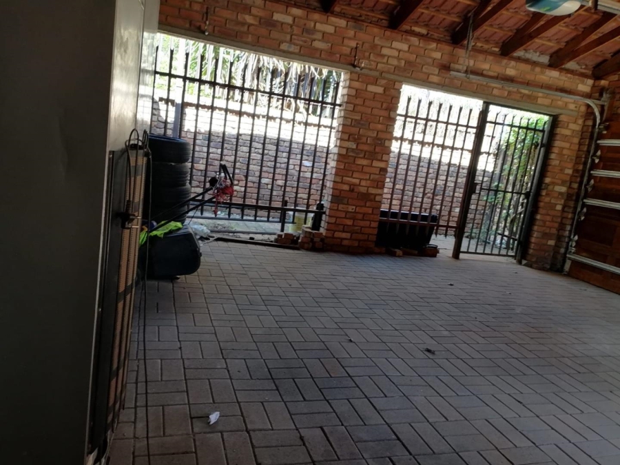 3 Bedroom Property for Sale in Theresa Park Gauteng