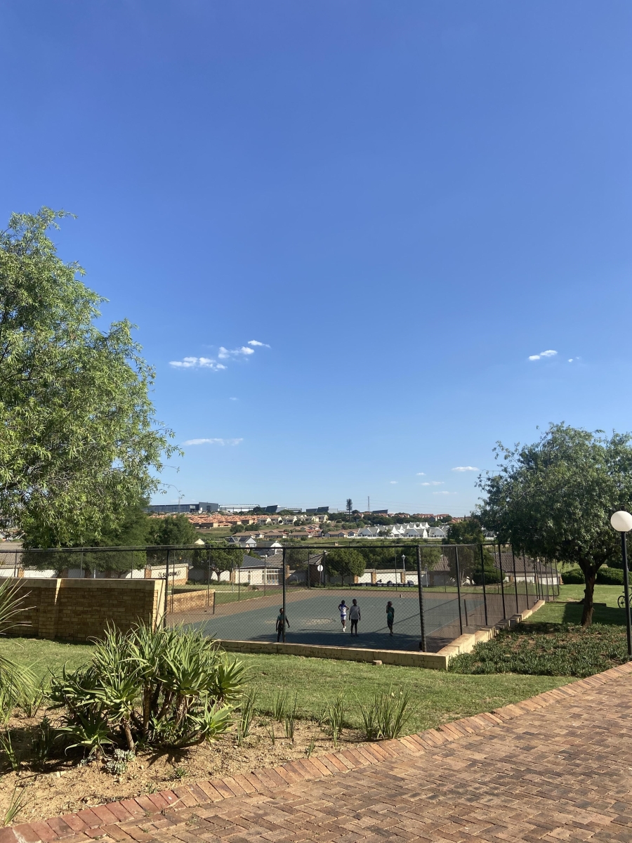 3 Bedroom Property for Sale in Kosmosdal Gauteng