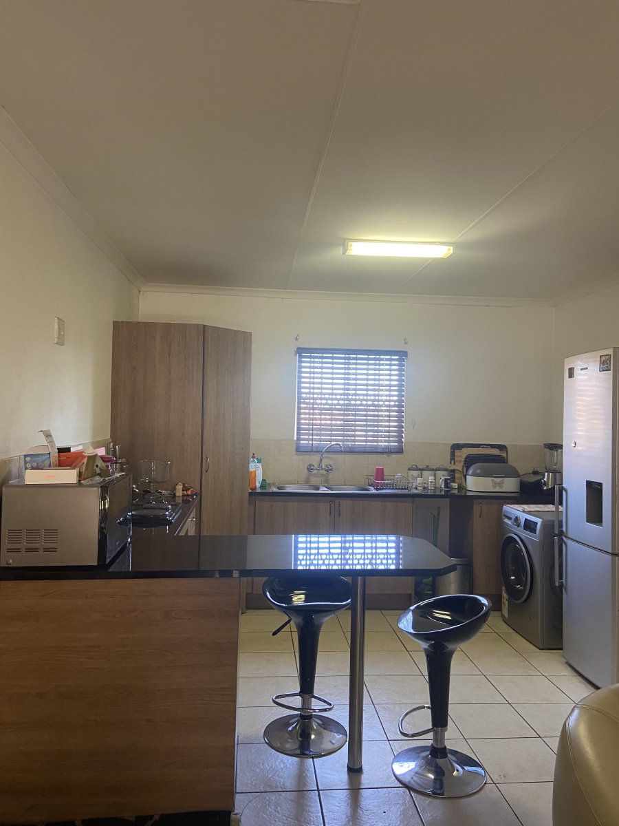 3 Bedroom Property for Sale in Kosmosdal Gauteng