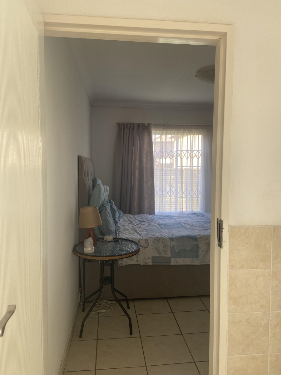 3 Bedroom Property for Sale in Kosmosdal Gauteng