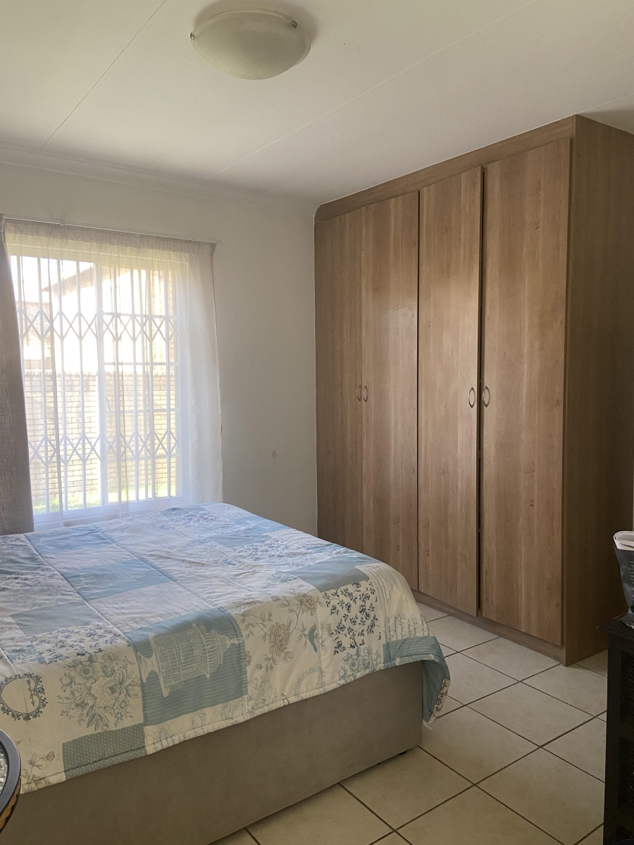 3 Bedroom Property for Sale in Kosmosdal Gauteng