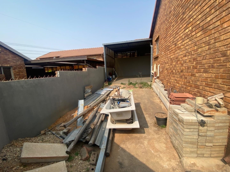 3 Bedroom Property for Sale in Atteridgeville Gauteng