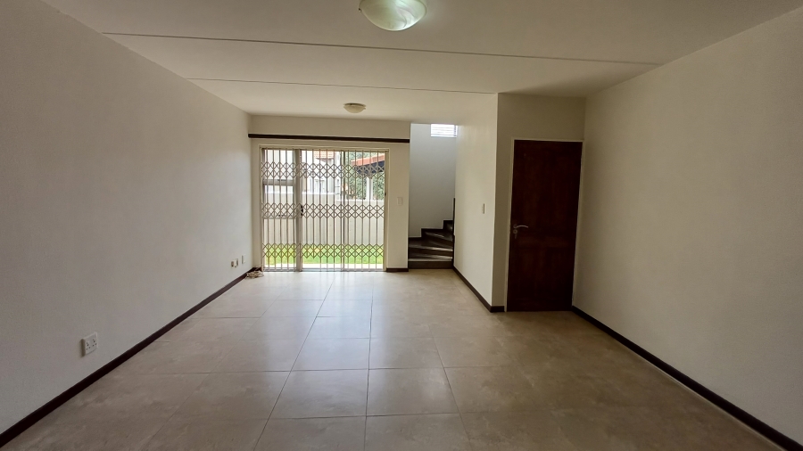 2 Bedroom Property for Sale in Sunninghill Gauteng