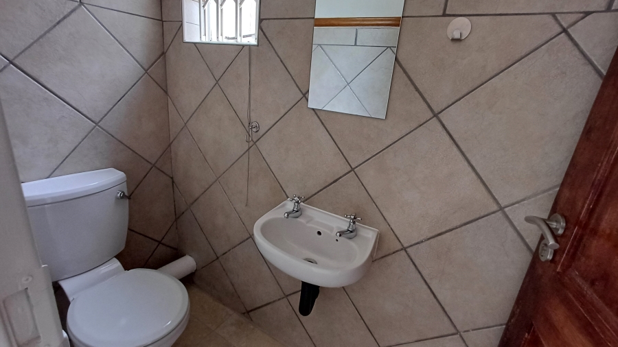 2 Bedroom Property for Sale in Sunninghill Gauteng