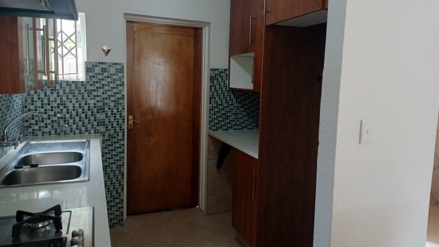 2 Bedroom Property for Sale in Sunninghill Gauteng