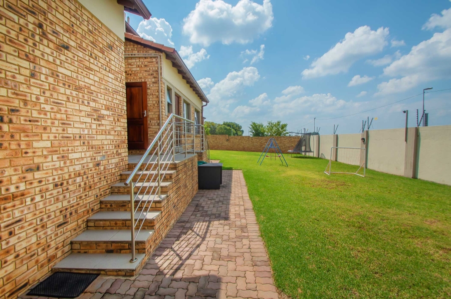 3 Bedroom Property for Sale in Poortview Gauteng