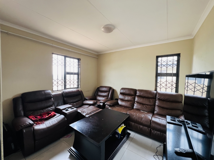 To Let 3 Bedroom Property for Rent in Kya Sands Gauteng