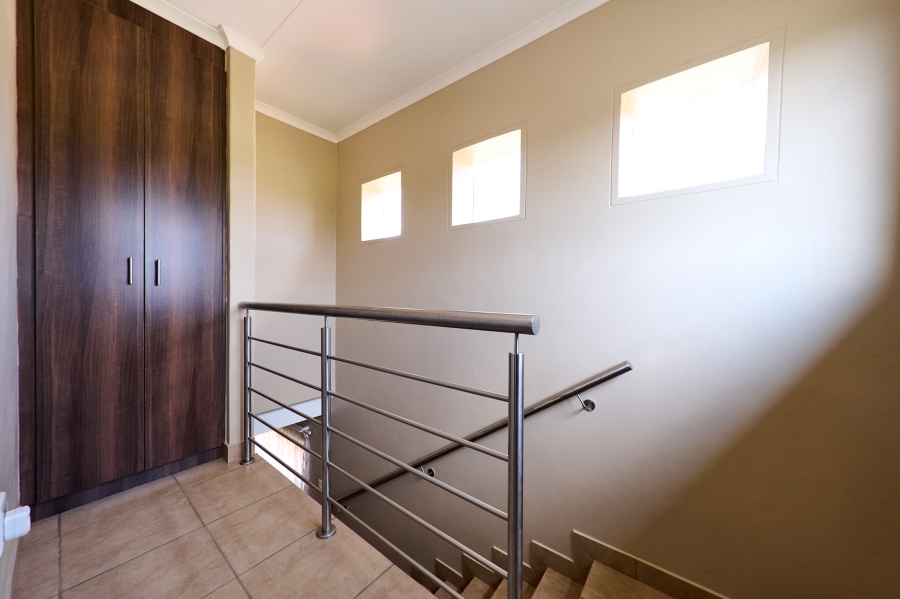 4 Bedroom Property for Sale in Noordwyk Gauteng