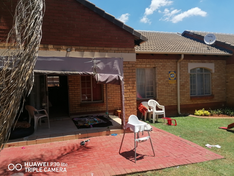 3 Bedroom Property for Sale in Equestria Gauteng