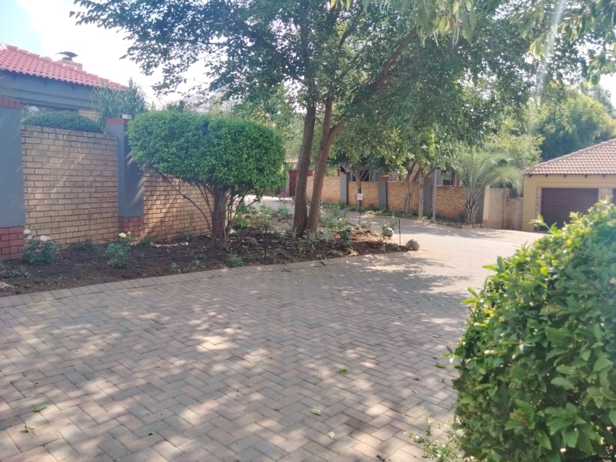 3 Bedroom Property for Sale in Pinehaven Gauteng