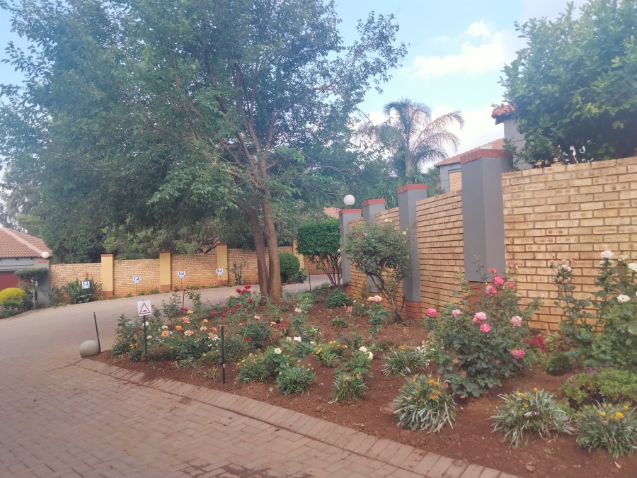 3 Bedroom Property for Sale in Pinehaven Gauteng