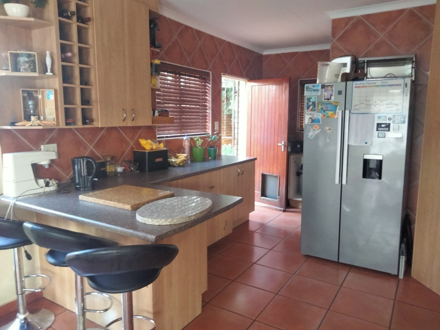 3 Bedroom Property for Sale in Pinehaven Gauteng