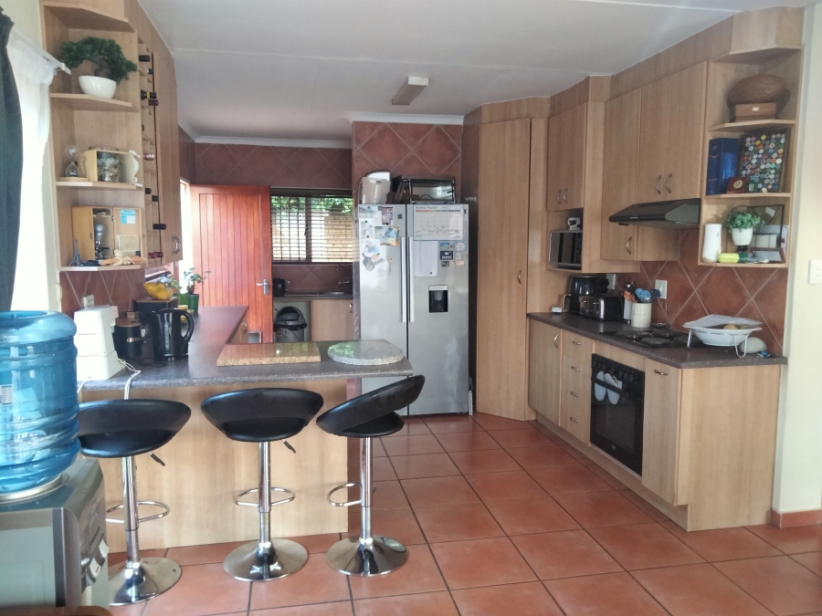 3 Bedroom Property for Sale in Pinehaven Gauteng