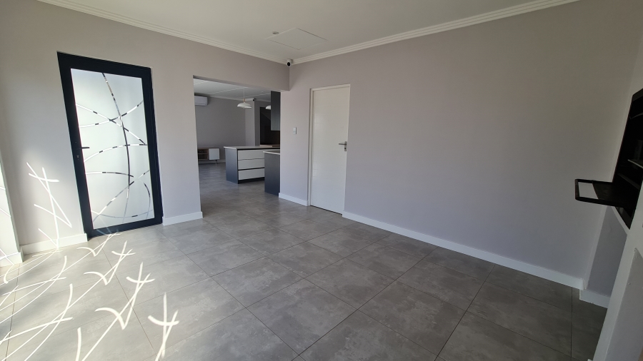 To Let 3 Bedroom Property for Rent in Willowbrook Gauteng