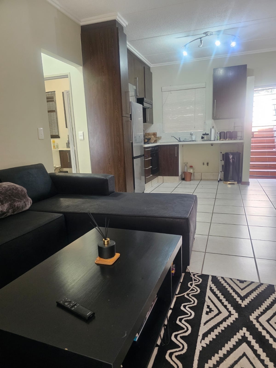 To Let 1 Bedroom Property for Rent in Lonehill Gauteng