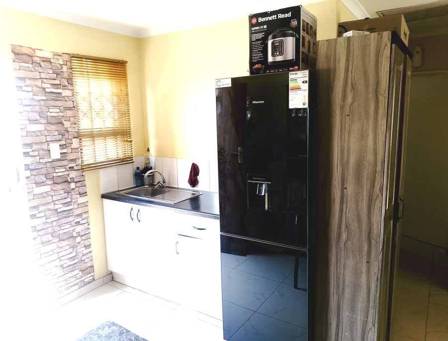 2 Bedroom Property for Sale in Windmill Park Gauteng