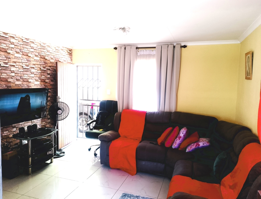 2 Bedroom Property for Sale in Windmill Park Gauteng