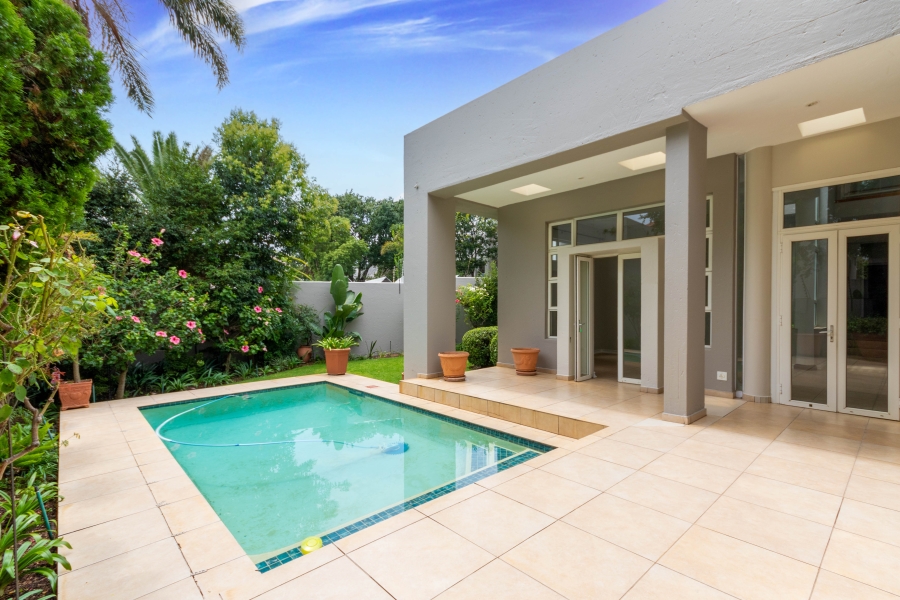 5 Bedroom Property for Sale in Sandown Gauteng